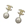Moda oro perla doble C orejeras temperamento elegante simple y versátil orejeras moda mujer pendientes accesorios Item Picture